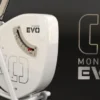 Monark Evo, Trainer