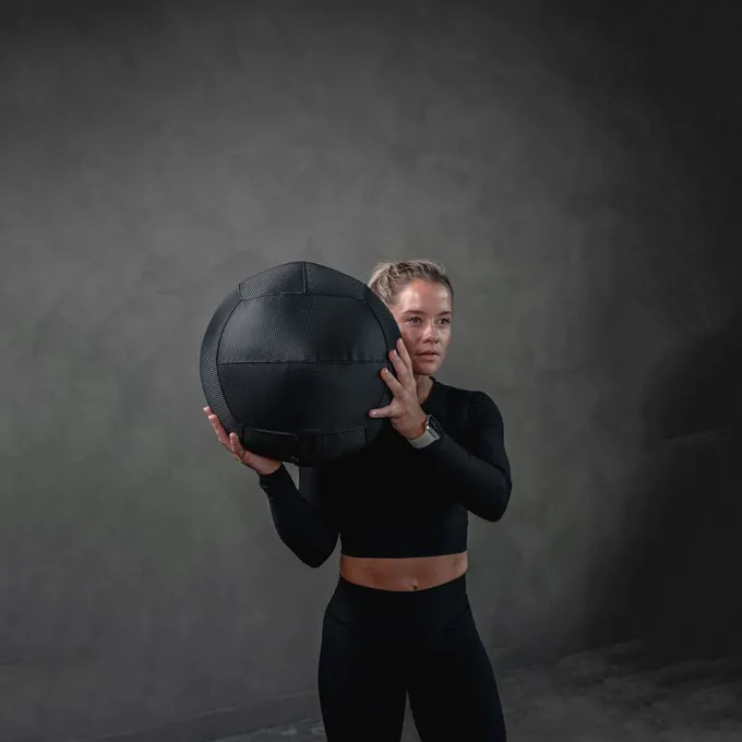 Nero Wallball, Wallballs