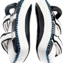 Thaimits Curved, Mittsar