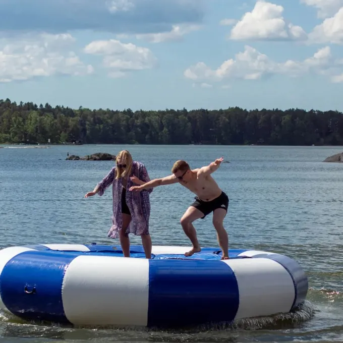 Vattentrampolin Deluxe 4m