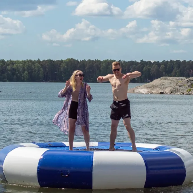 Vattentrampolin Deluxe 4m
